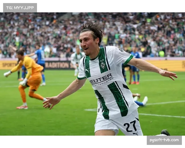 官方:门兴格拉德巴赫宣布与主帅塞瓦内续约至2028年